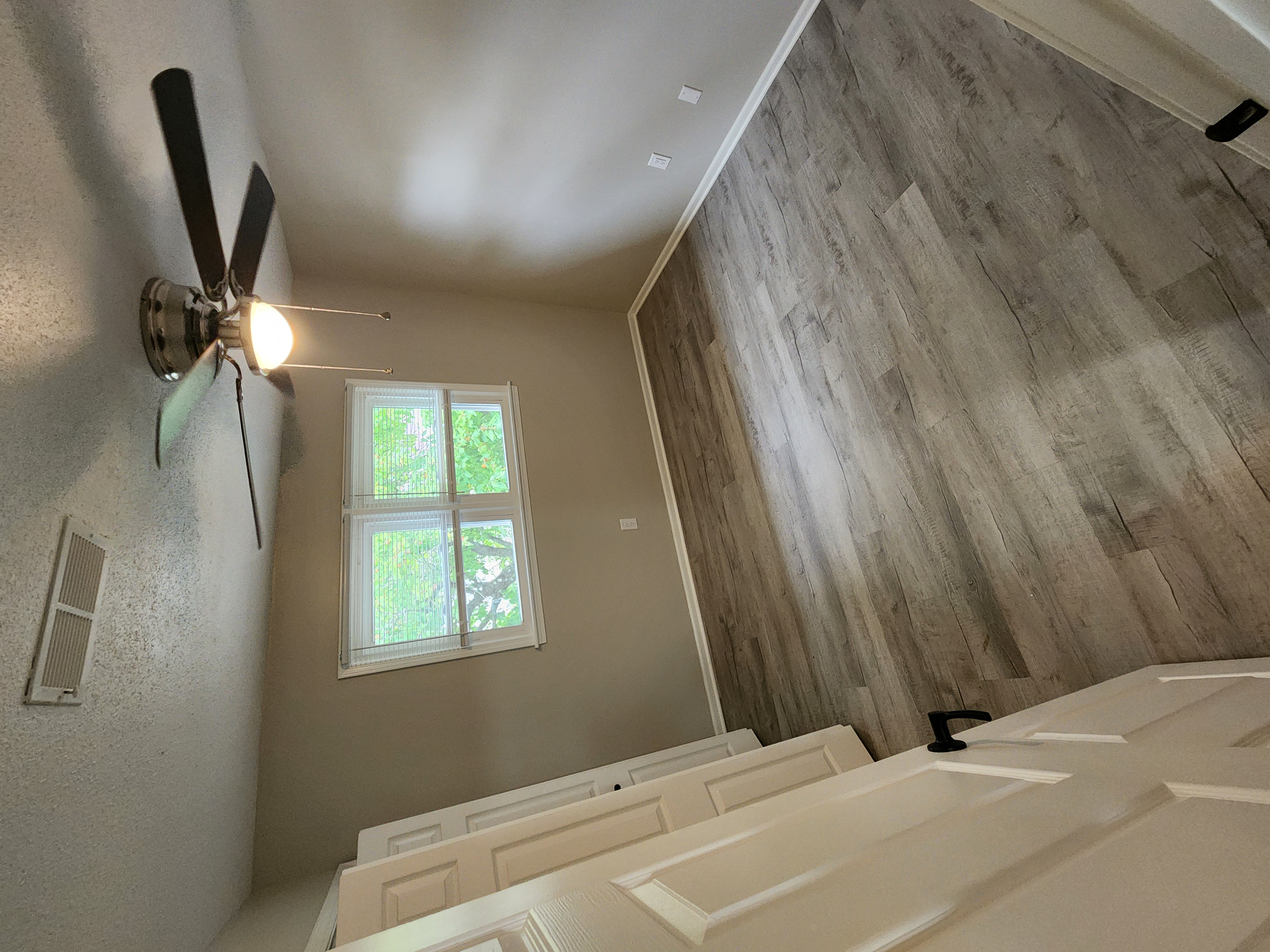 139 Washington St Apt 5 Rehab pics oct 2025 9.jpg